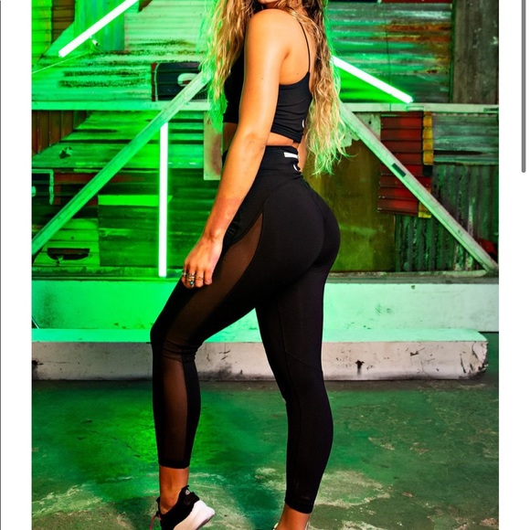 ISO! sommer ray leggings M or L - Picture 2 of 3